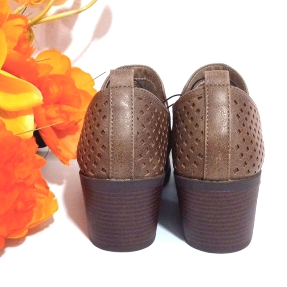 JELLYPOP BROWN BLOCK HEEL ANKLE BOOTS SIZE 7 NWT - Picture 3 of 8